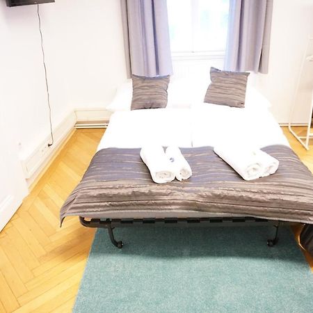 Urban City Apartment - Contactless Check-In فيينا المظهر الخارجي الصورة