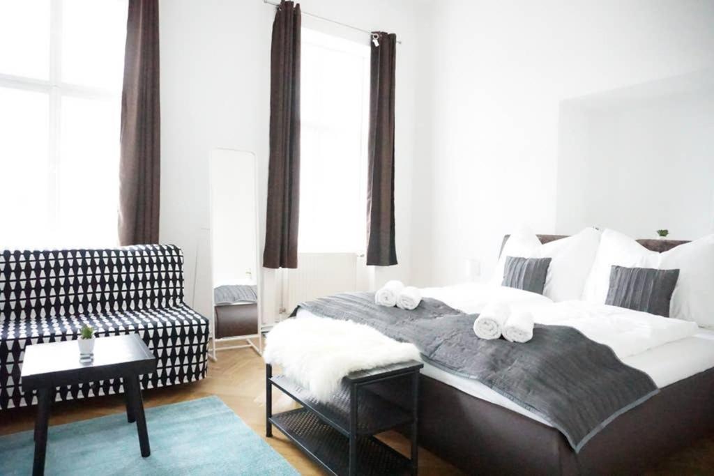 Urban City Apartment - Contactless Check-In فيينا المظهر الخارجي الصورة
