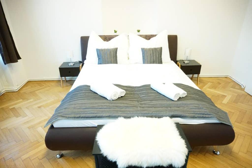 Urban City Apartment - Contactless Check-In فيينا المظهر الخارجي الصورة